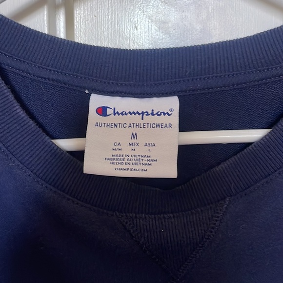 Champion sweatshirt - Picture 3 of 3
